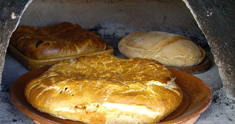 Cocine sano y natural con los hornos y las cazuelas de Alfarería Pereruela Siglo XVI